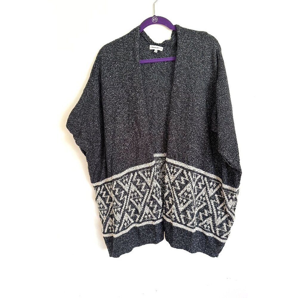 Community (Aritzia) Black & White Knit Sweater • XS/S • Cozy Oversized
